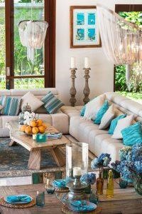 : A living room with beautiful antique accents.